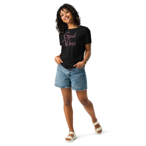 Women's Relaxed T-Shirt - Good Vibes - Pink